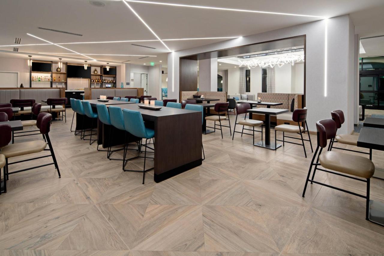 Residence Inn By Marriott Valencia Bagian luar foto